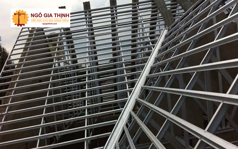 Được sử dụng vô cùng linh hoạt, về cơ bản xà gồ áp dụng cho các công trình xây dựng đặc biệt là phần khung mái